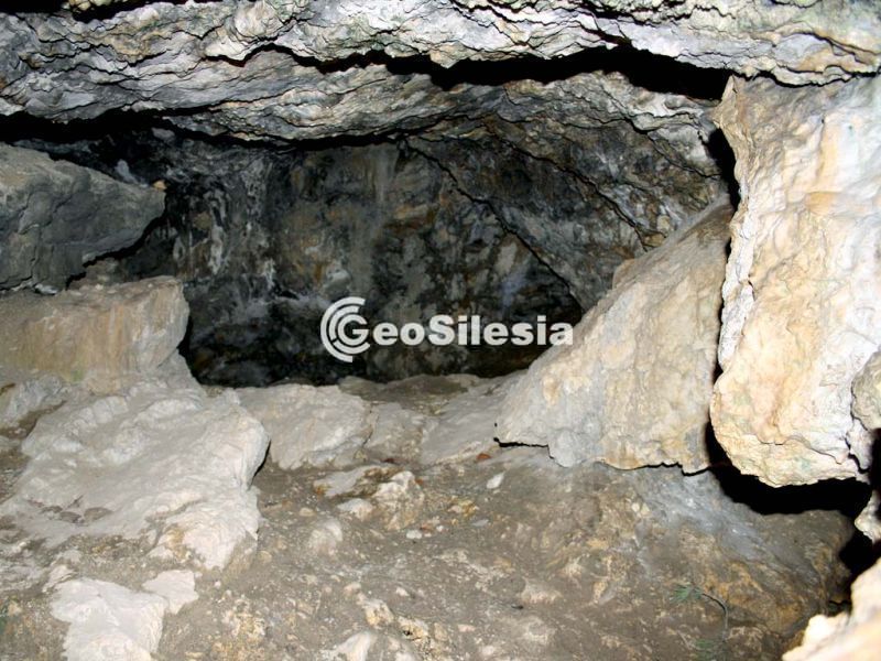 Jaskinia Głęboka